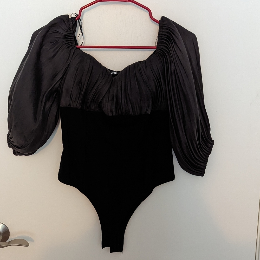 Zara bodysuit with puff sleeves